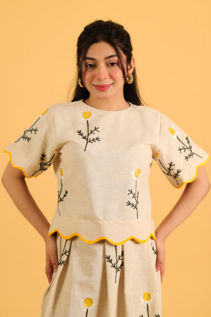 The Chamomile Scallop Top